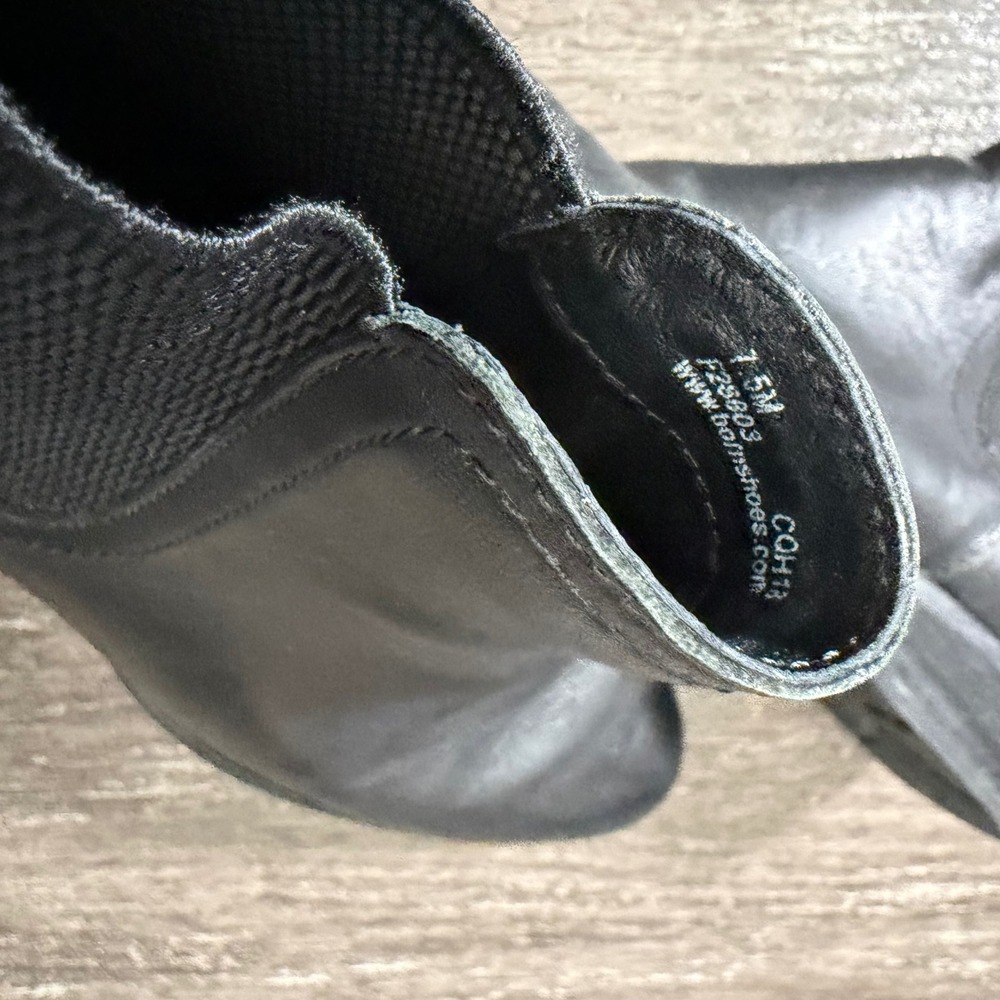 Born Kerri Black Leather Chelsea Ankle Boots Womens 7.5 M Low Heel - Picture 6 of 8
